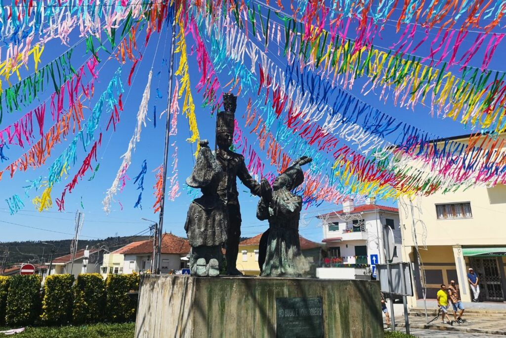 Monumento da Bugiada e Mouriscada em Sobrado